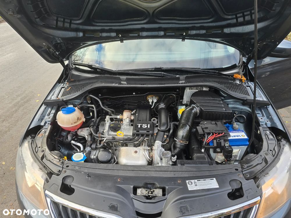 Skoda RAPID 1.2 TSI Ambition - 21