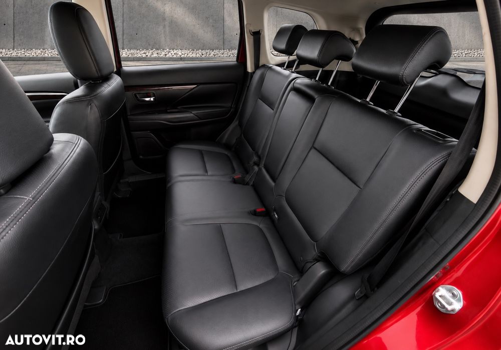 MITSUBISHI Outlander 2016 — imagine 28