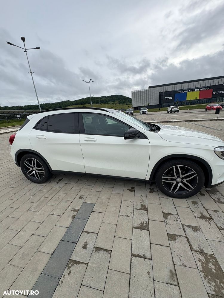 Mercedes-Benz GLA 200 CDI 4MATIC Aut. - 2