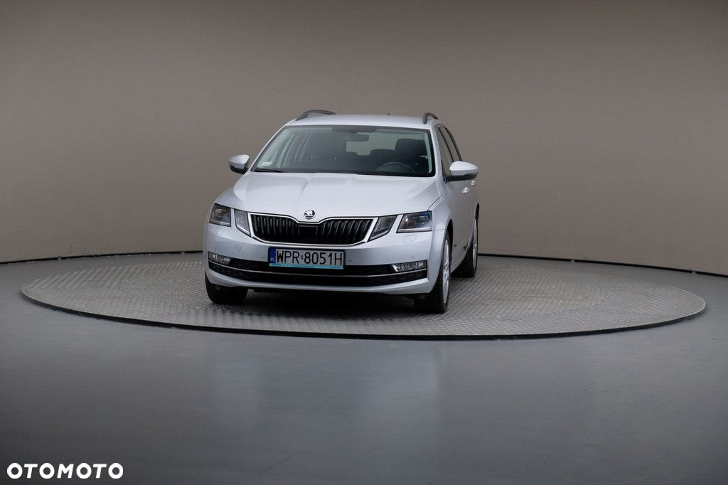 Skoda Octavia - 3