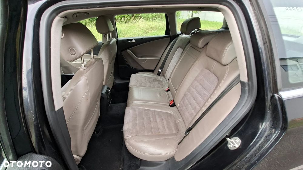 Volkswagen Passat 2.0 TDI Comfortline DSG - 17