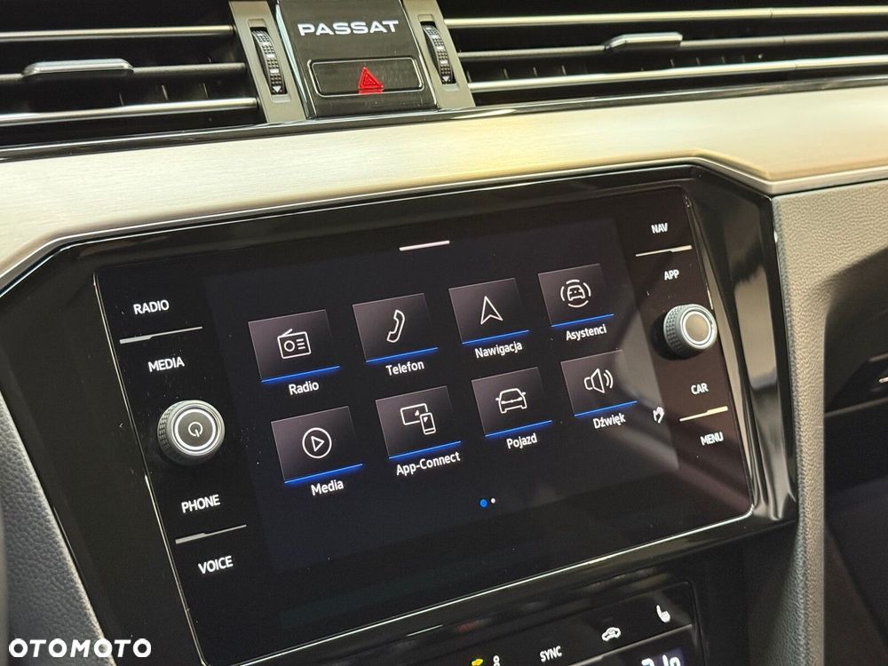 Volkswagen Passat - 40