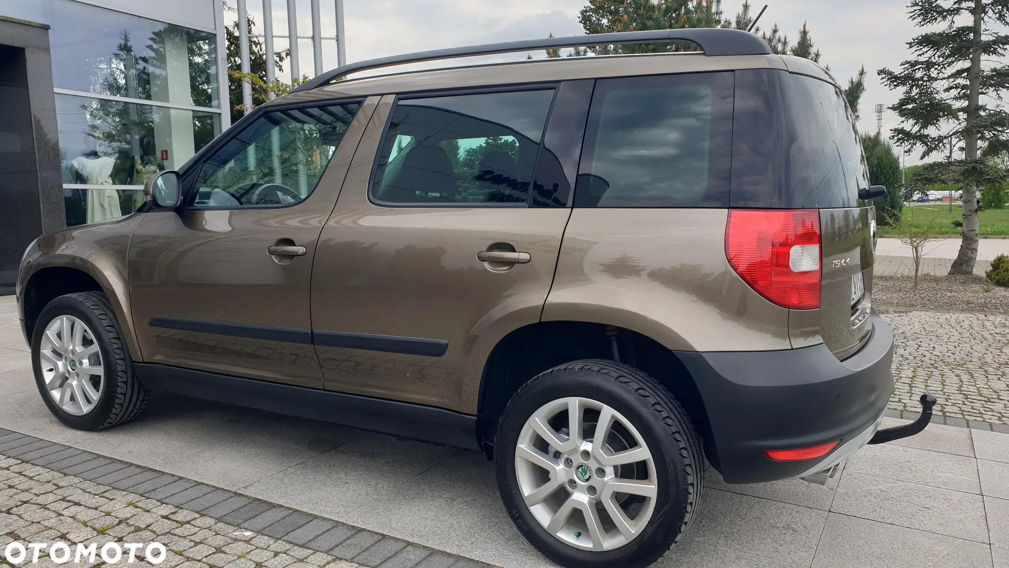 Skoda Yeti 1.8 TSI 4x4 Ambition PLUS EDITION - 13