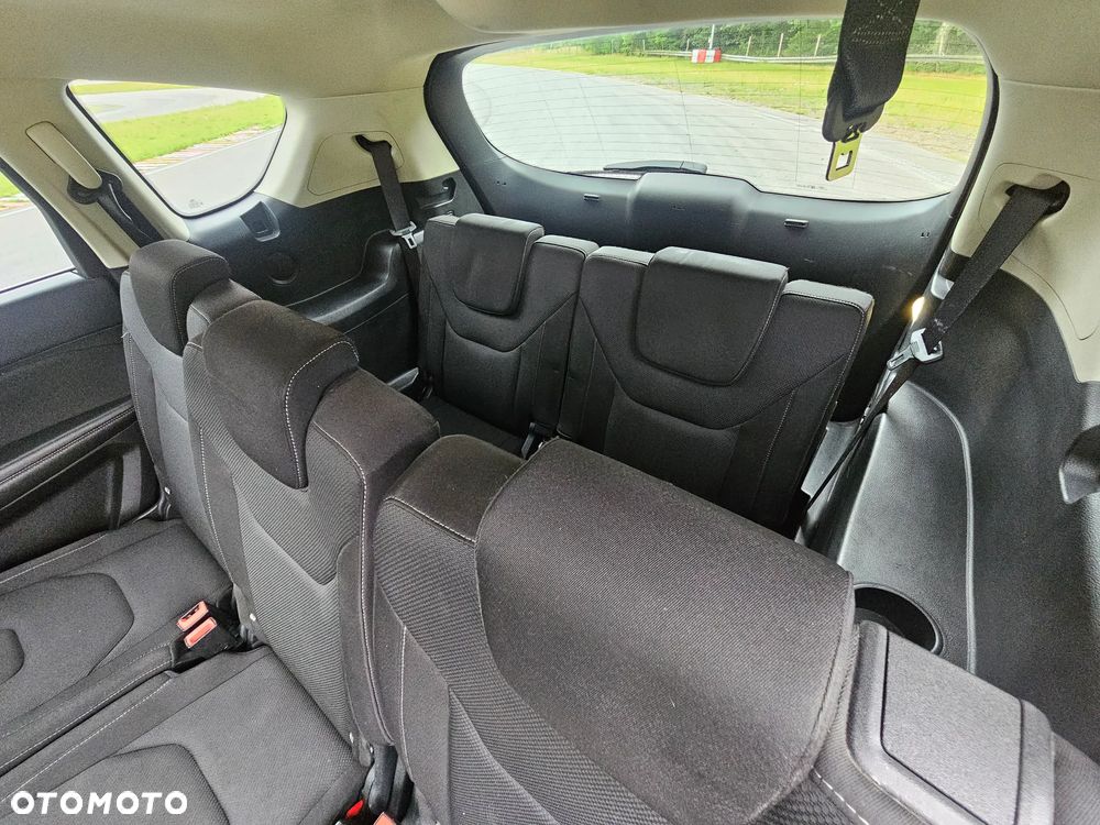 Ford S-Max 2.0 TDCi Titanium PowerShift - 35