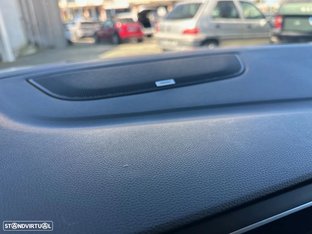 Renault Mégane 1.5 dCi Bose Edition - 9