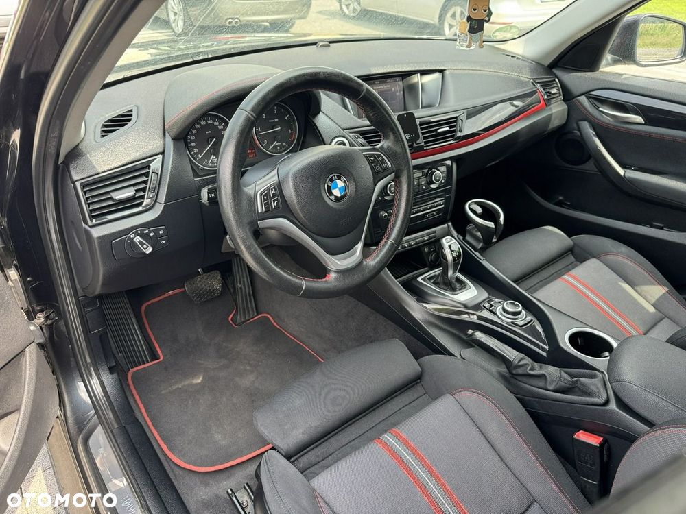 BMW X1 sDrive18d Sport Line - 16