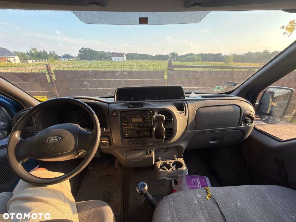 Ford Transit - 12