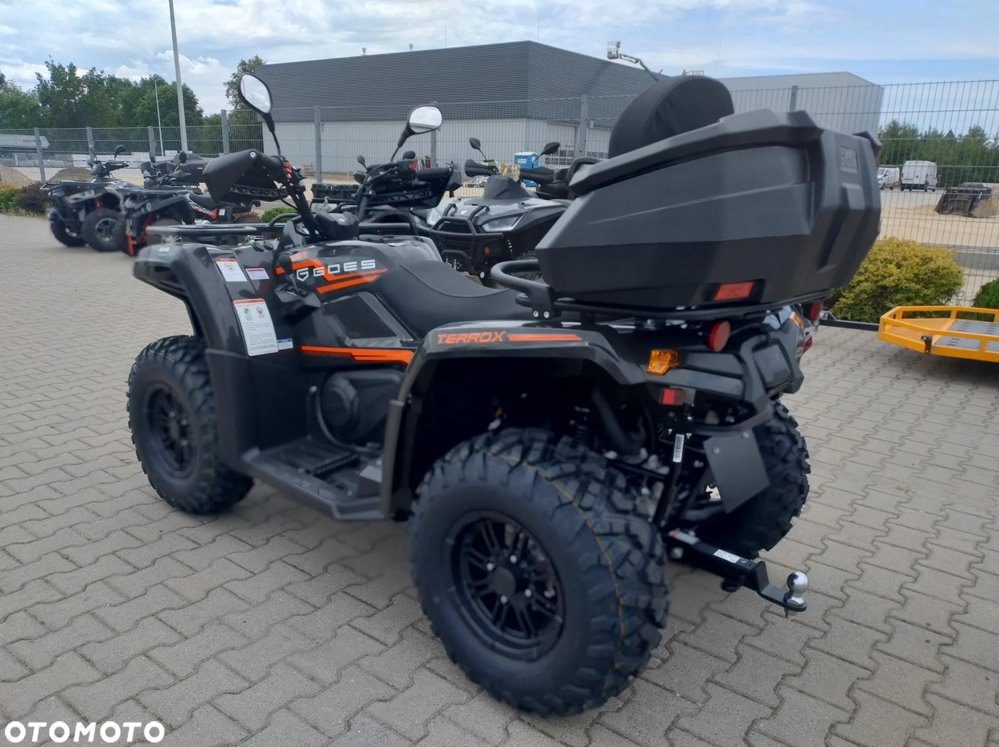 CFMoto CForce - 10