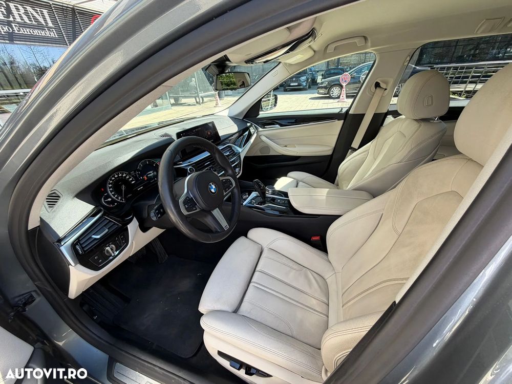 BMW Seria 5 530d xDrive AT - 9