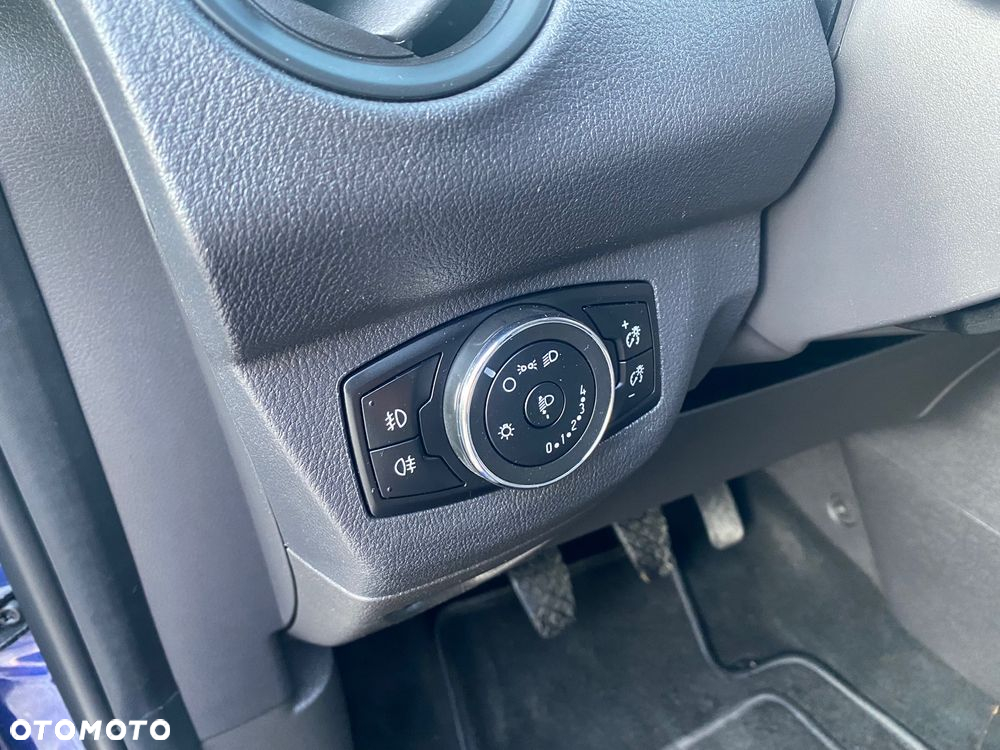 Ford Tourneo Courier 1.0 EcoBoost S&S Ambiente - 20