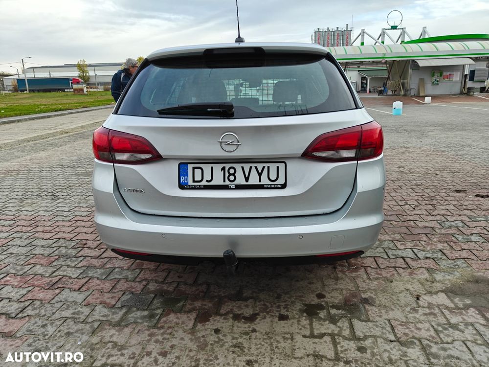 Opel Astra 1.5 D Start/Stop Sports Tourer Edition - 4