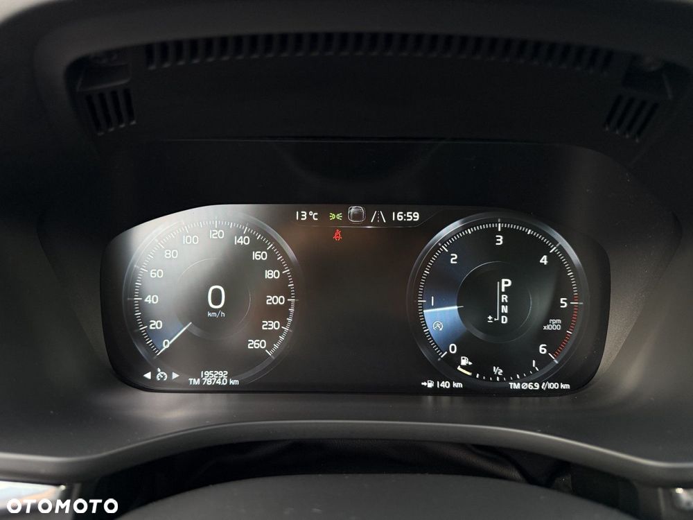 Volvo XC 60 - 19