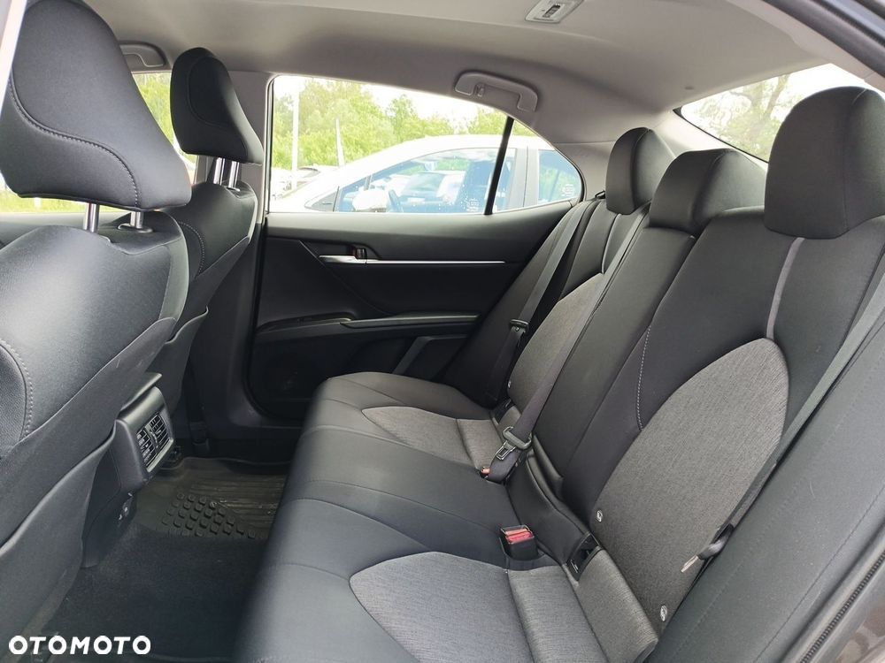 Toyota Camry 2.5 Hybrid Comfort CVT - 14