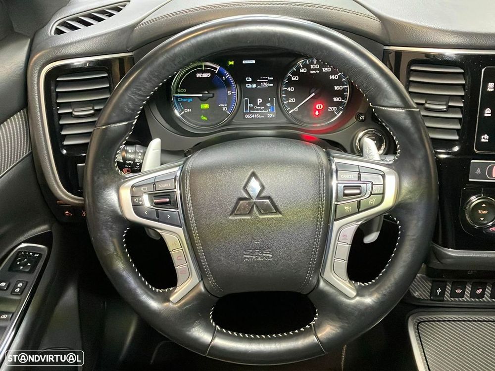 Mitsubishi Outlander - 10