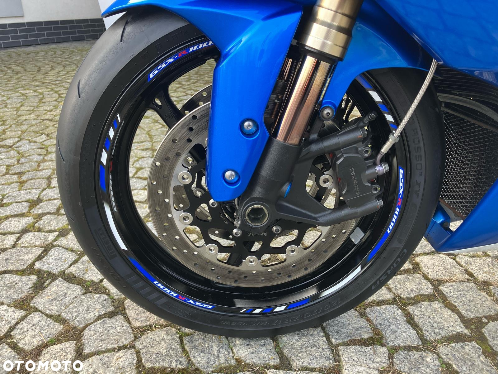 Suzuki GSX-R - 16