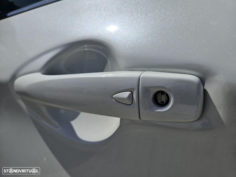 Nissan Qashqai 1.6 dCi N-Connecta 18 RS+PS - 55