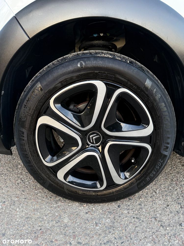 Citroën C3 1.2 PureTech Shine - 38