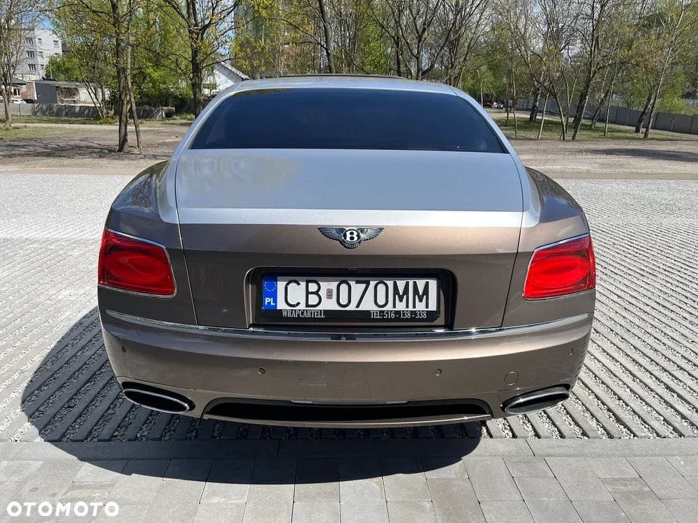 Bentley Flying Spur W12 - 14