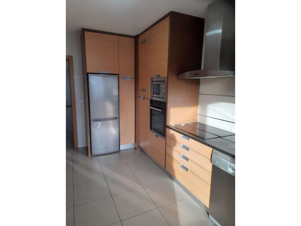 Apartamento T3 - Gândara dos Olivais (Qta de Alçada) - Grande imagem: 2/27