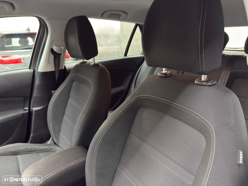 Fiat Tipo Station Wagon 1.6 M-Jet Lounge Tech J17 - 33