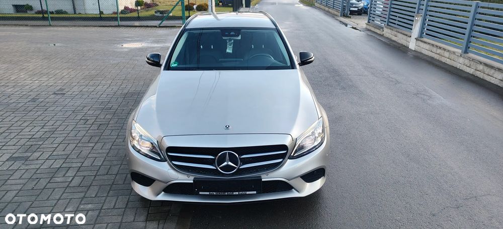 Mercedes-Benz Klasa C 220 d 9G-TRONIC - 11