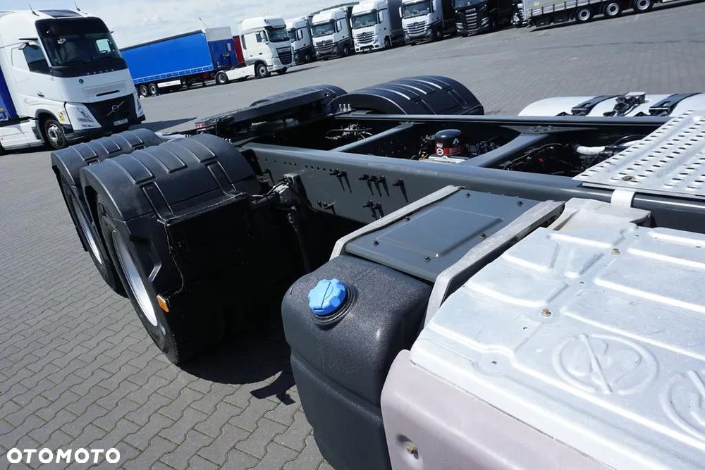 Renault C 520 / EURO 6 / ACC / 6 X 4 / RETARDER / DMC 100 000 KG - 36