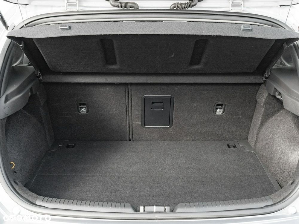Hyundai i30 1.5 DPI Smart - 26