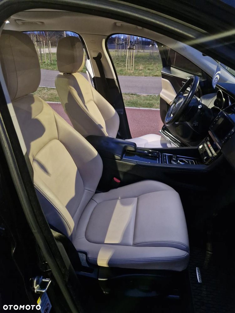 Jaguar F-Pace 2.0 i4P AWD Prestige - 21