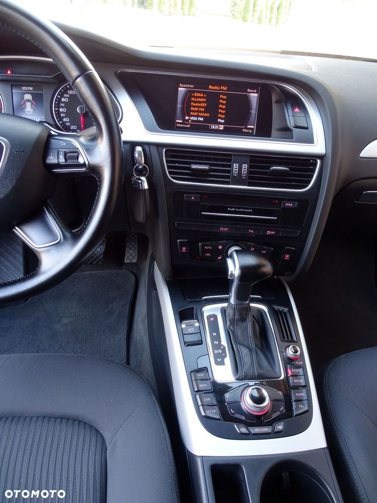 Audi A4 Avant 2.0 TDI S tronic quattro - 30