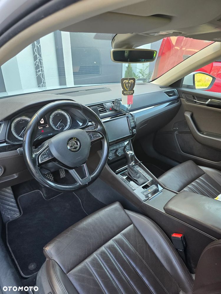 Skoda Superb 2.0 TDI 4x4 L&K DSG - 5