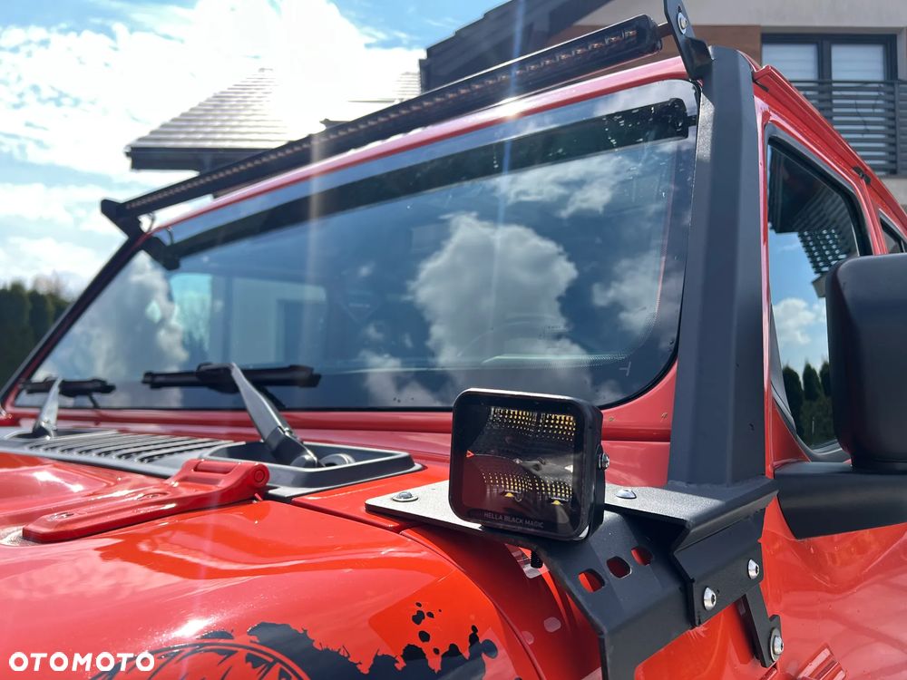 Jeep Wrangler - 8
