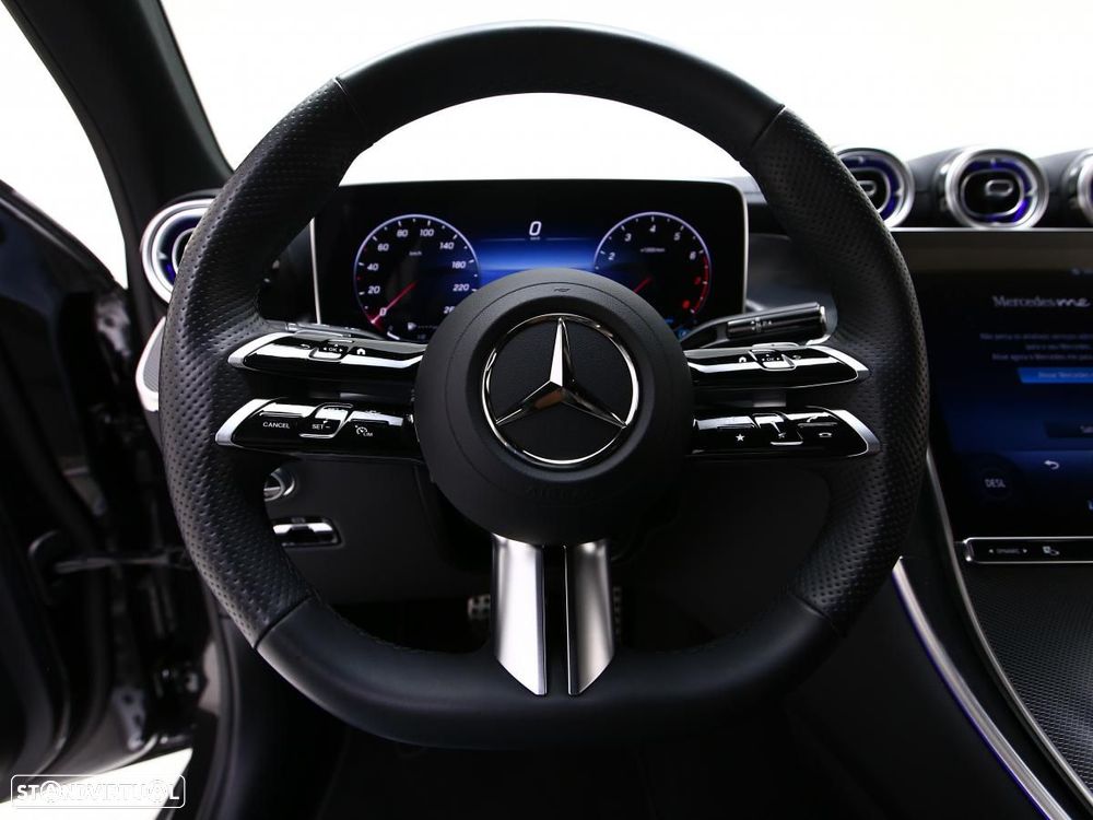 Mercedes-Benz GLC 200 4Matic 9G-TRONIC AMG Line Advanced - 17