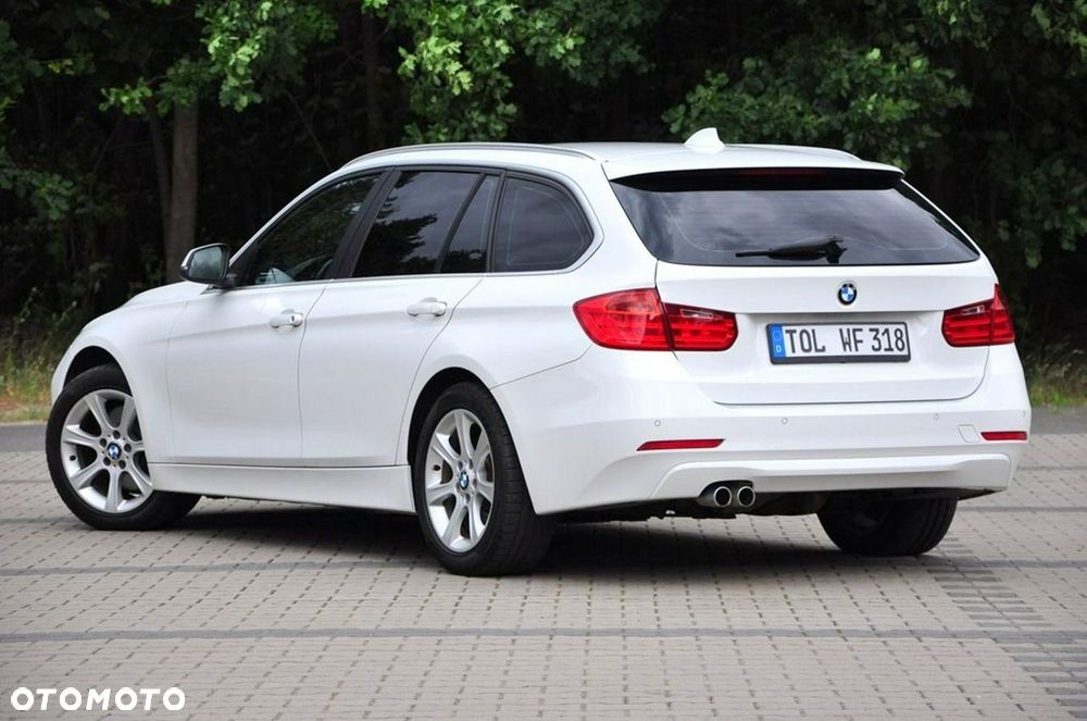 BMW Seria 3 330d xDrive Blue Performance Luxury Line - 15