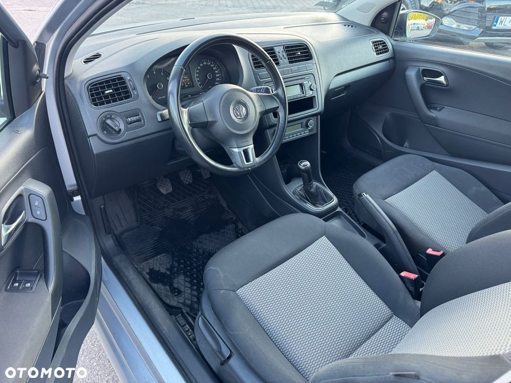 Volkswagen Polo 1.2 MATCH - 8