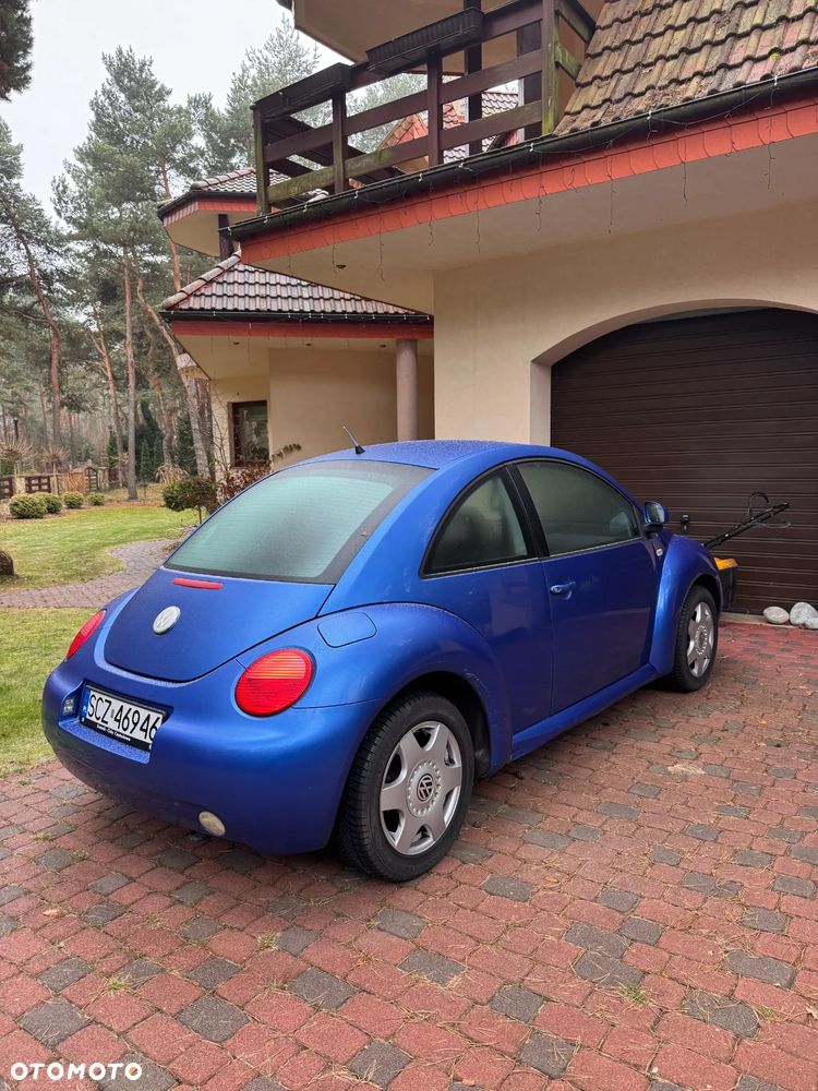 Volkswagen New Beetle - 3