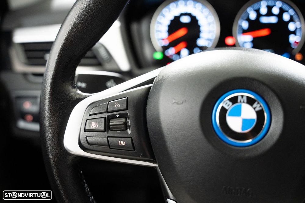 BMW X1 25 e xDrive Corporate Edition - 23