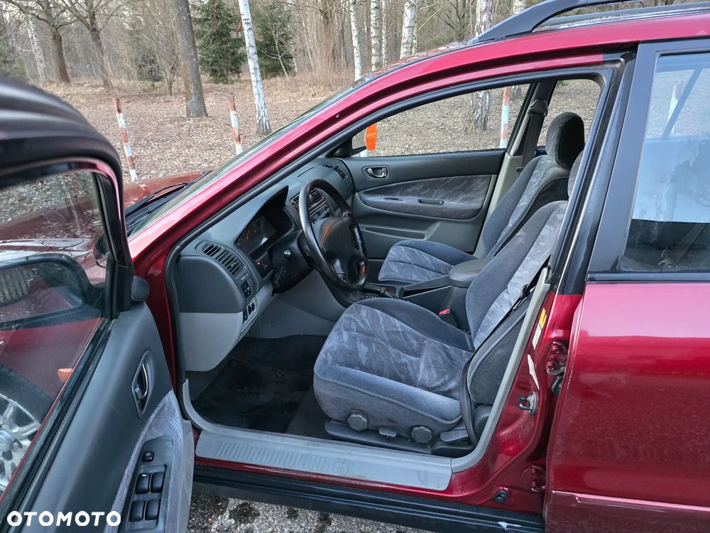 Mitsubishi Galant - 15