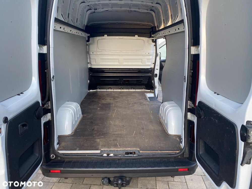 Renault TRAFIC - 10