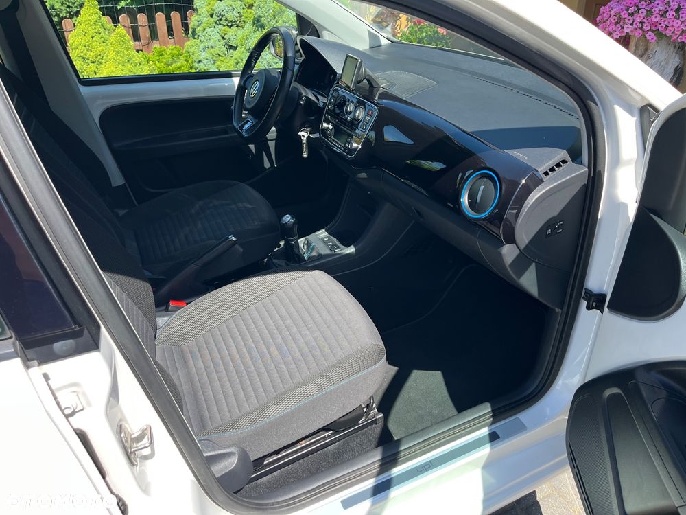 Volkswagen up! - 11