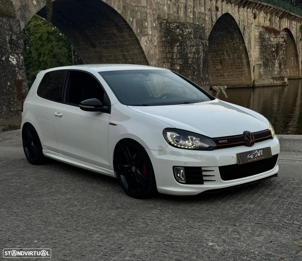 VW Golf 2.0 GTI DSG - 12