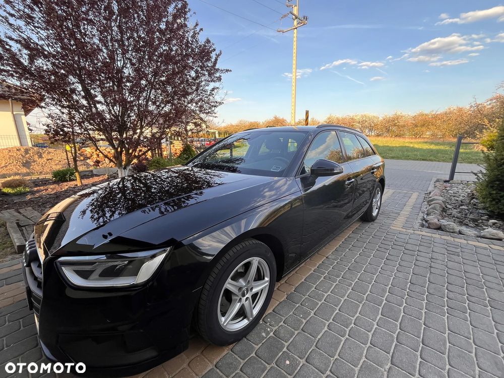 Audi A4 Avant 35 TDI mHEV S tronic - 4
