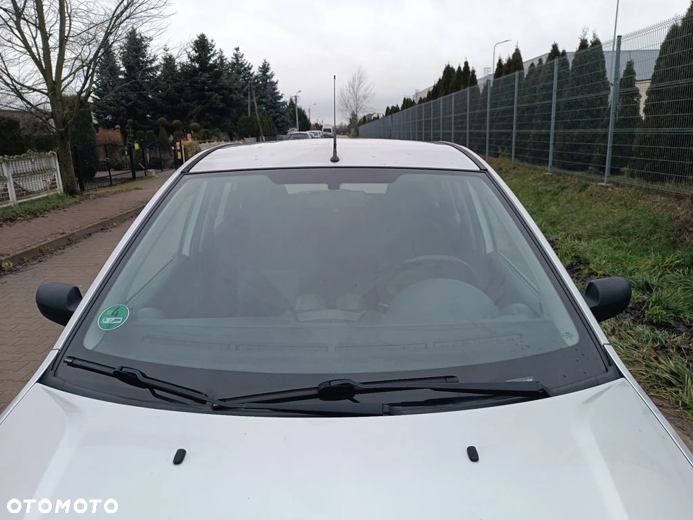 Ford Fiesta 1.4 Connection - 38