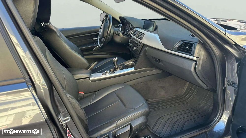 BMW 320 d DPF Touring - 10
