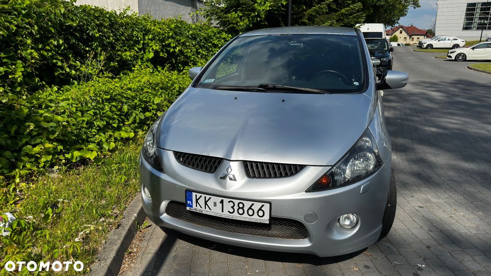 Mitsubishi Grandis 2.4 Intense (lea) - 13