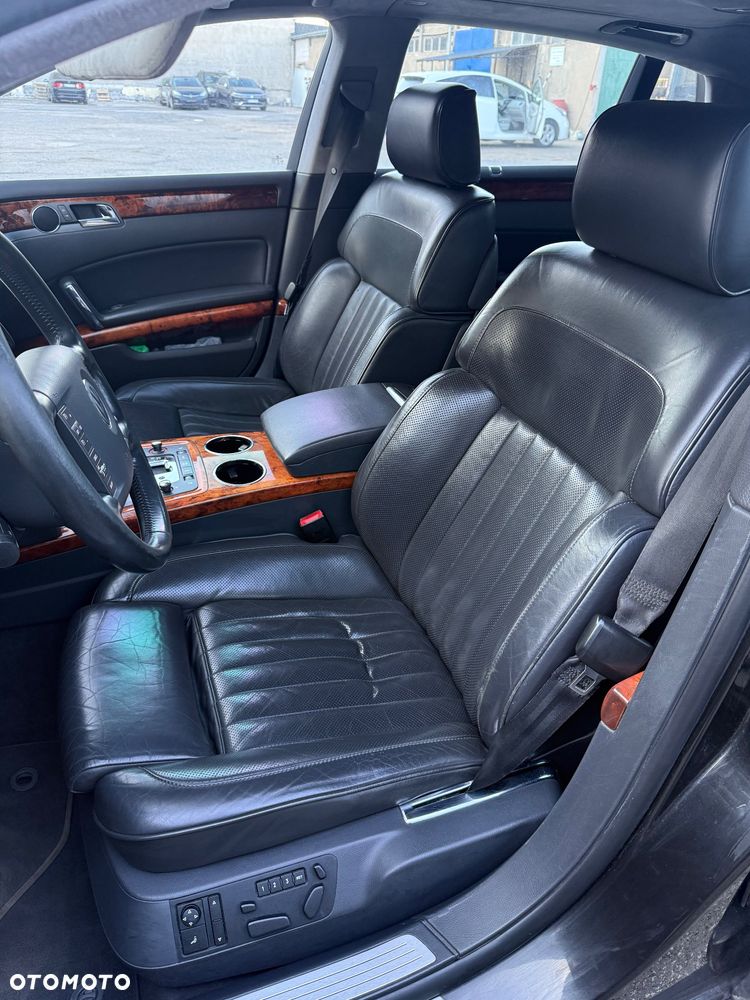 Volkswagen Phaeton 4.2 V8 4Mot (5 os.) - 19