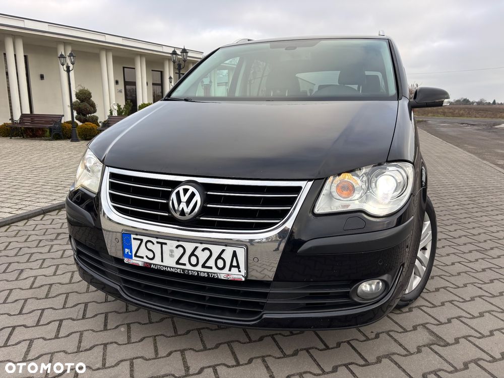 Volkswagen Touran 2.0 TDI DSG Highline - 1