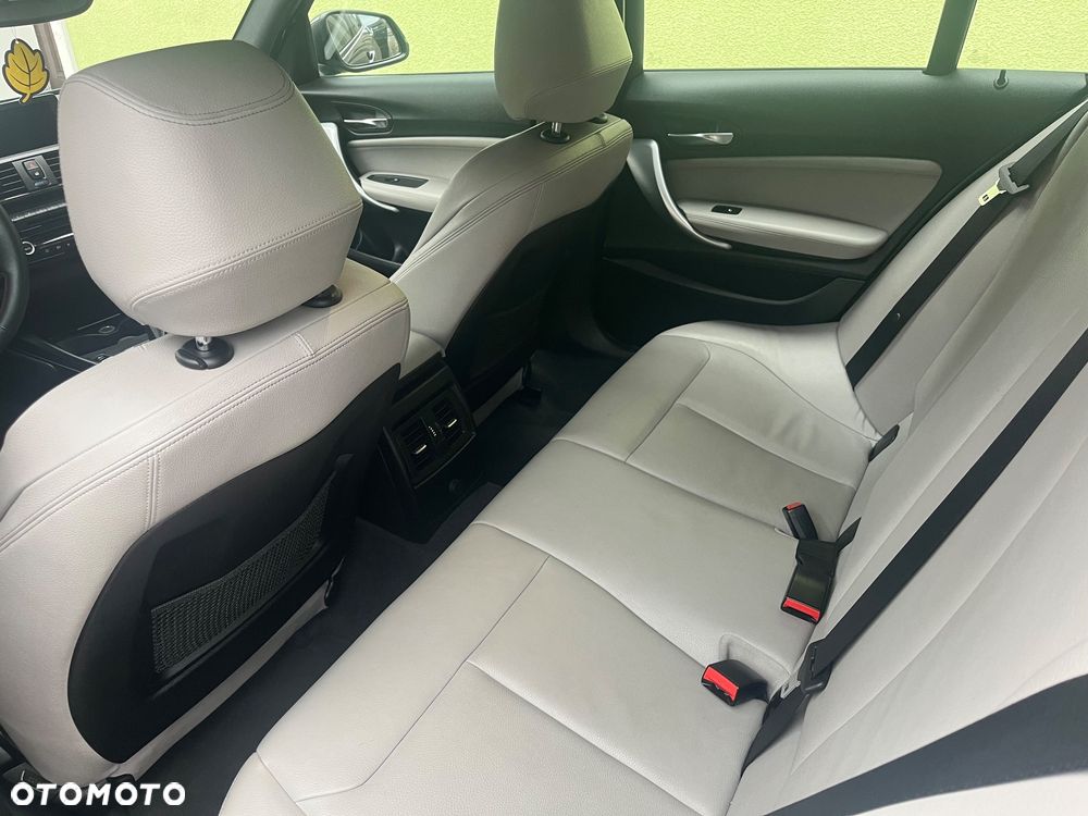 BMW Seria 1 - 21