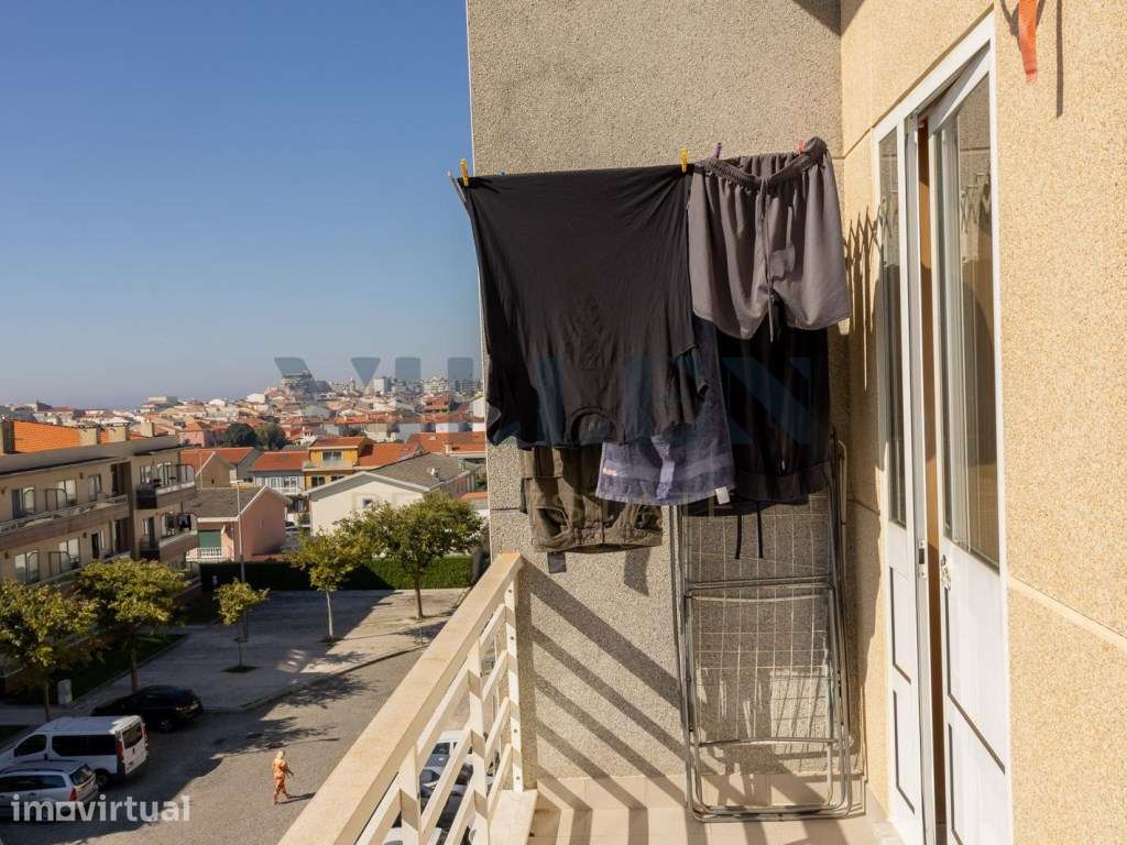 Apartamento T2 com Sótão e Garagem Fechada em Vila do Conde - Grande imagem: 4/29
