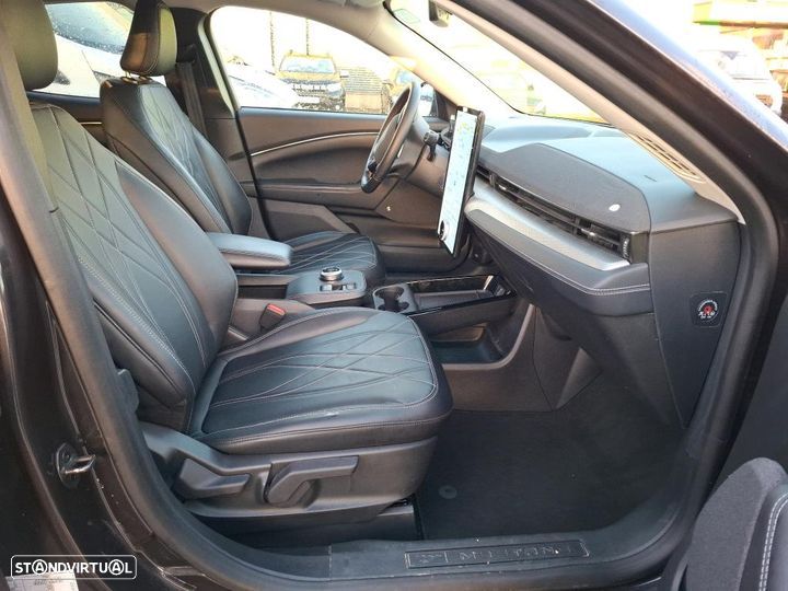 Ford Mustang Mach-E Standard - 5