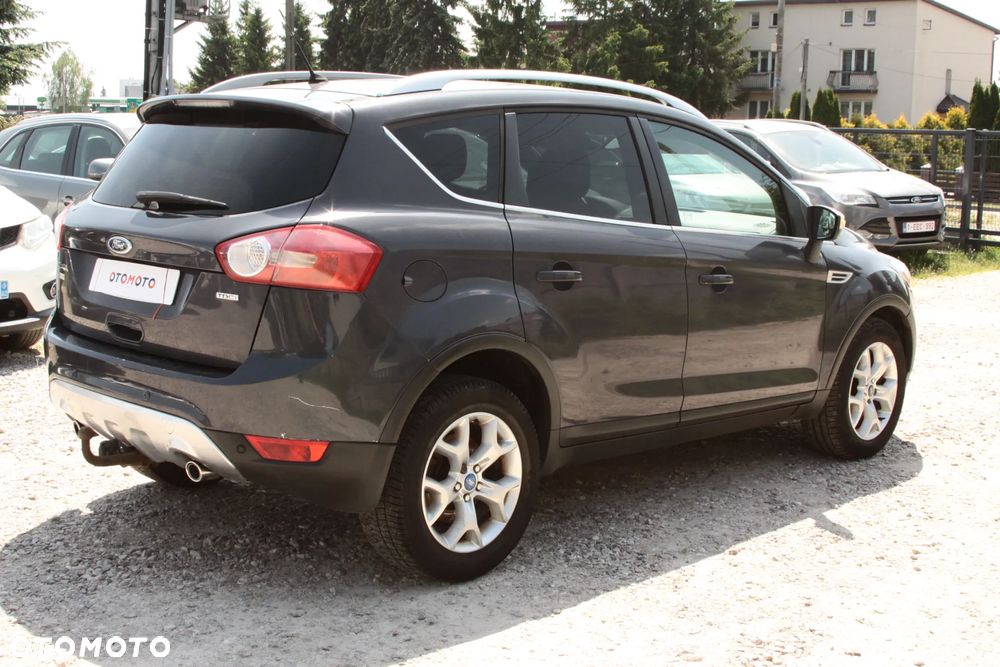 Ford Kuga 2.0 TDCi 2x4 Titanium - 11
